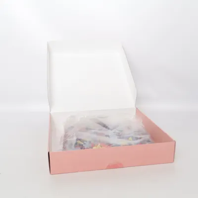 Pussel från Akademibokhandeln