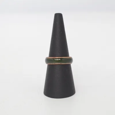 Ring (Bruin, Zwart) Onbekend materiaal