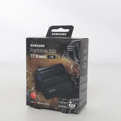Extern hårddisk (T7 Shield) från Samsung
