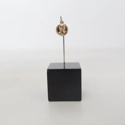 Pendentif (Or) Métal inconnu