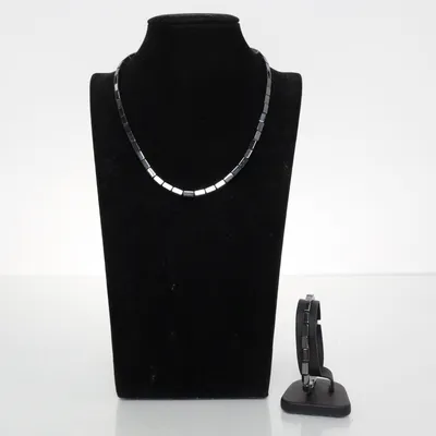 Jewelry set (Gray, Black) Unknown metal