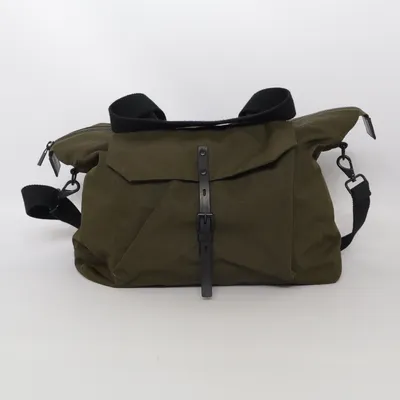 Weekendbag (Grön, Vit, Svart) från Ally Capellino