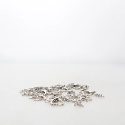 Berlock (Silverfärgad) Okänd metall