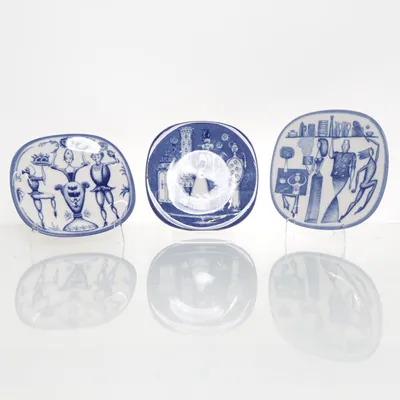 Väggtallrik (ADERTUNHUNDRATALET) från Rörstrand