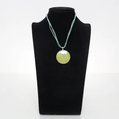 Halsband (Grön) Okänd metall