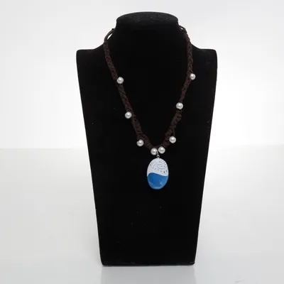 Ketting (Bruin, Blauw) Onbekend materiaal