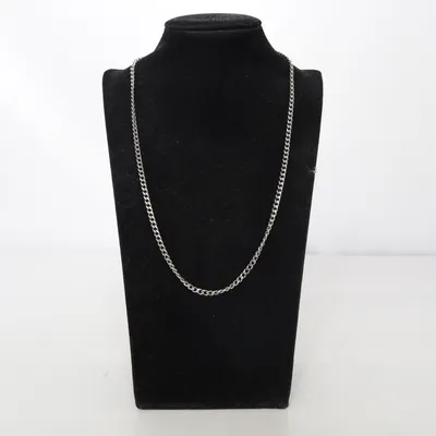 Halsband (Silverfärgad) Okänd metall