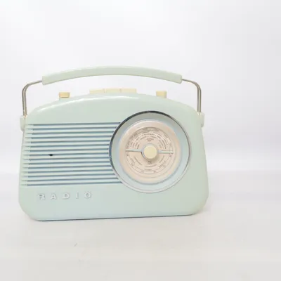 Radio (HAV-TR710BU) från König