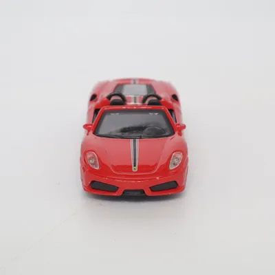 Voiture jouet (Ferrari Scuderia Spider 16M) de Burago