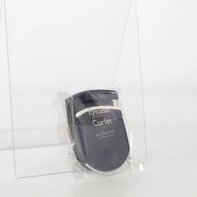 Eyelash curler (Black) from Oriflame