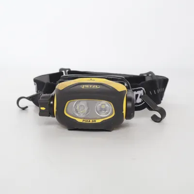 Pannlampa (Pixa 3R) från Petzl