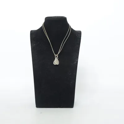 Halskette (Beige, Silber) von Seven East Unbekanntes Metall