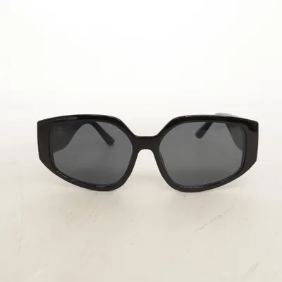 Sunglasses (Black) from Jeepers Peepers