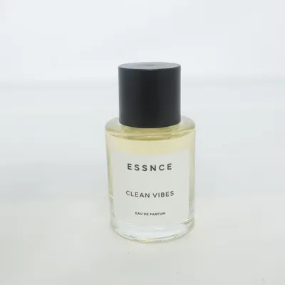 Eau de parfum (Clean Vibes) fra Essnce