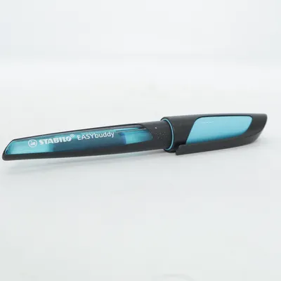 Stylo-plume (Noir, Bleu) de Stabilo