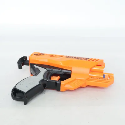 Utomhusspel (Accustrike Series Quadrant) från Nerf