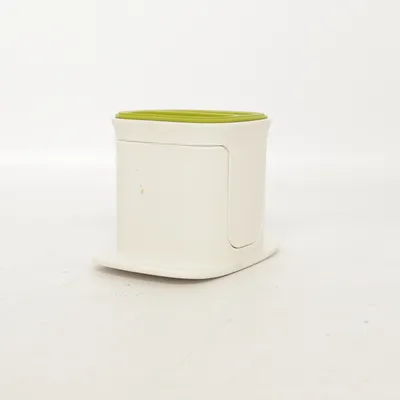 Vegetable chopper (White, Green) from Joseph Joseph