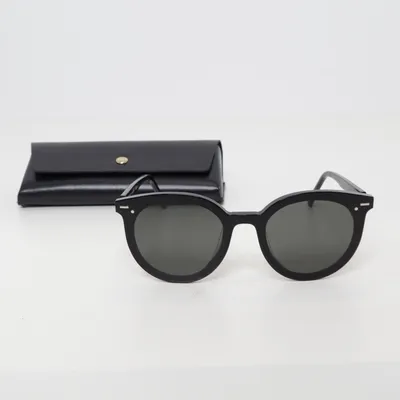 Zonnebril (Zwart) van Gentle Monster