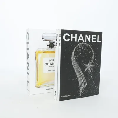 Konstbok från Chanel