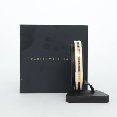 Armring (Vit, Guldfärgad) från Daniel Wellington Okänd metall