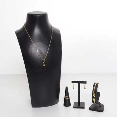 Sieradenset (Goud) Onbekend materiaal