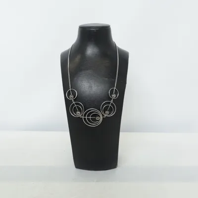 Halsband (Silverfärgad) från Montini Okänd metall