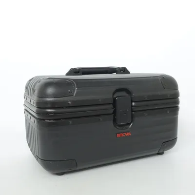 Trousse à maquillage (Noir) de Rimowa