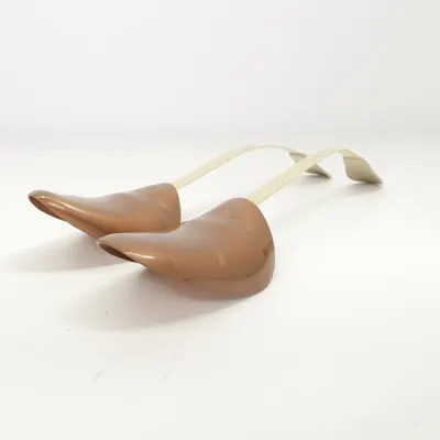 Shoe tree (Brown) from Dasco