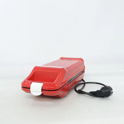Waffle iron (Red) from Gourmetmaxx