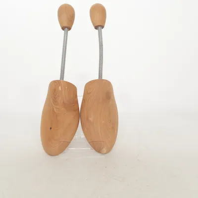 Shoe tree (Brown) from Springyard