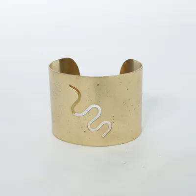 Armring (Guldfärgad) Okänd metall