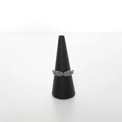 Klackring (Silverfärgad, Svart) Okänd metall