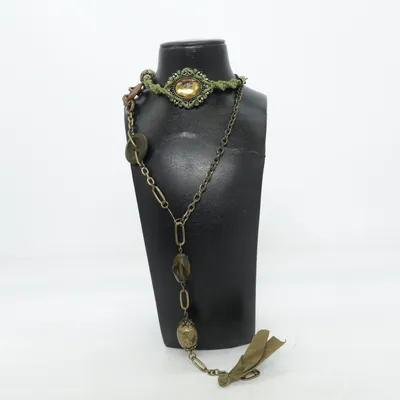 Halsband (Grön, Brun) Okänd metall