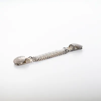 Broche (Grå) Ukendt metal
