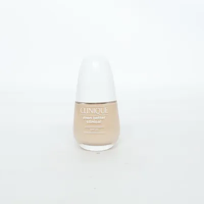 Foundation (Even better clinical serum foundation - CN10 Alabaster) från Clinique