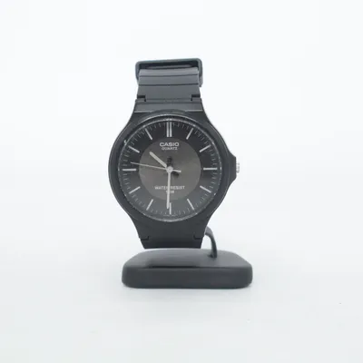 Montre (MW-24D) de Casio
