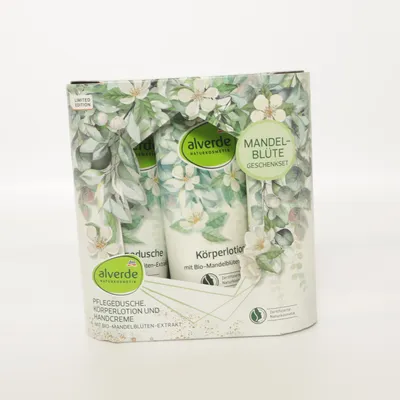 Skincare set (Mandelblüte) from DM