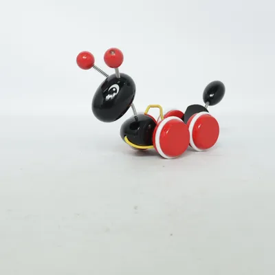 Dragleksak (Svart, Röd, Vit) från Brio