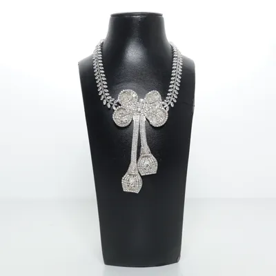 Halsband (Rosa, Vit, Silverfärgad) från Giambattista Valli x H&M Okänd metall