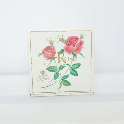 Tiered plate stand (Christineholm Porcelaine Rose) from Christineholm