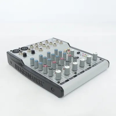 Mixerbord (UB802) från Behringer