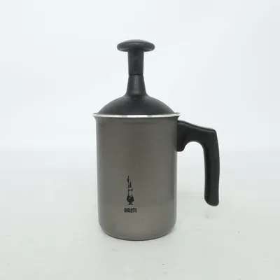 Mjölkskummare (Grå, Svart) från Bialetti