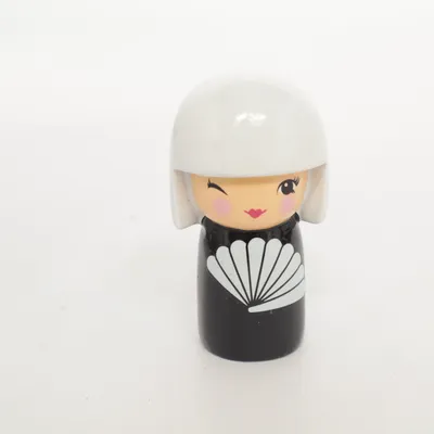 Kokeshi (Sort, Hvid) fra Skincity