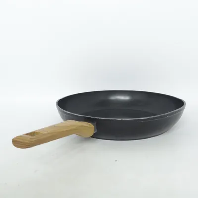 Frying pan (Black, Brown)