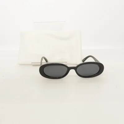 Sunglasses (Outta Love) from Le Specs