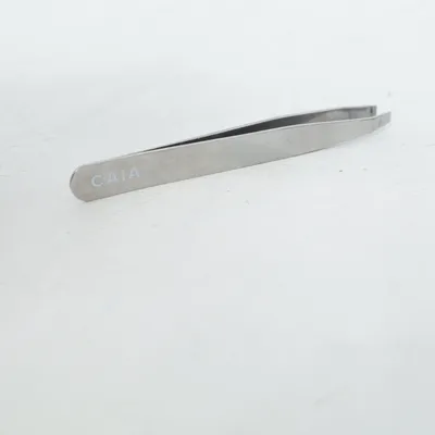 Pince à épiler (Argent) de Caia