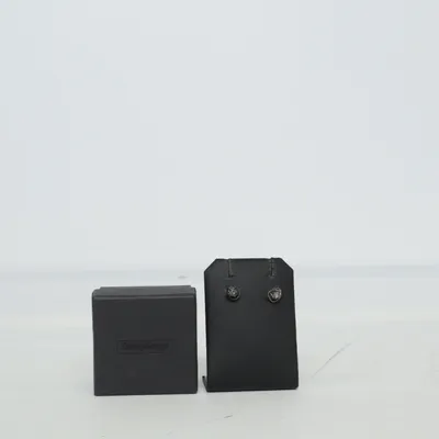 Örhängen (Silverfärgad) från Designtorget Okänd metall