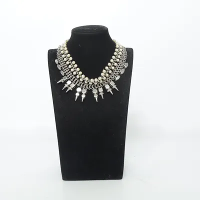 Choker (Silverfärgad, Vit) Okänd metall