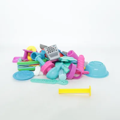 Doll tableware (Multicolored) from Play-Doh