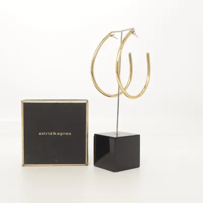 Boucles d'oreilles (Or) de Astrid & Agnes Métal inconnu